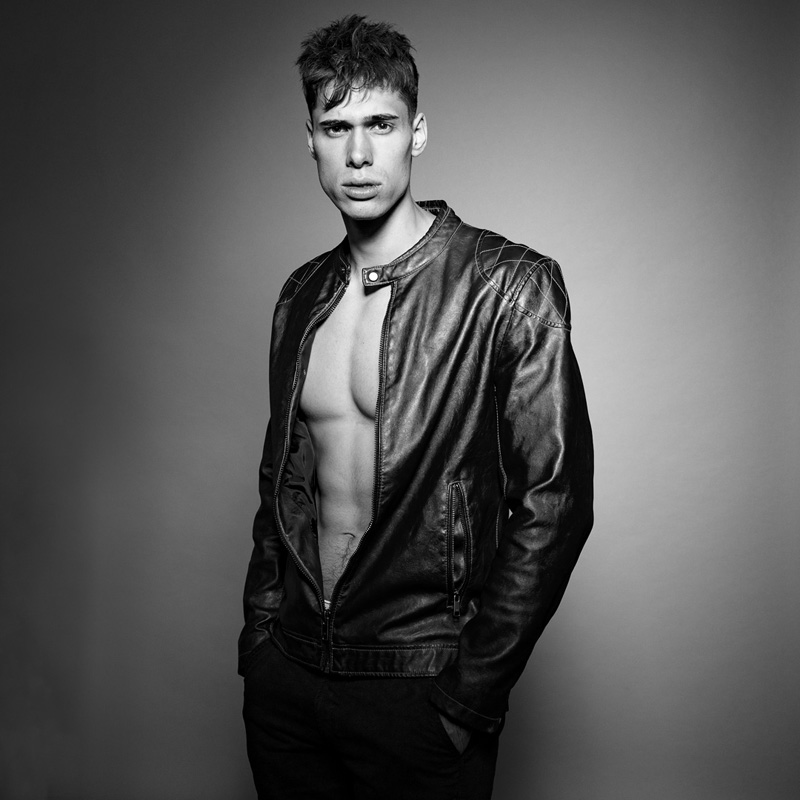 studio beauty fashion portrait